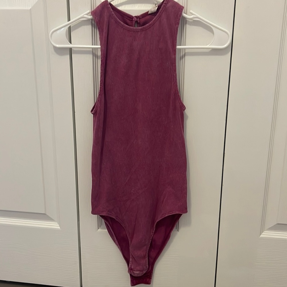 Sleeveless bodysuit